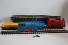 Vintage Tri-Ang trein set loco's, wagons en OO rails