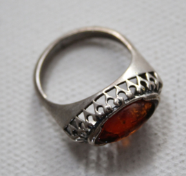 Zilveren ring met Amber (#2)