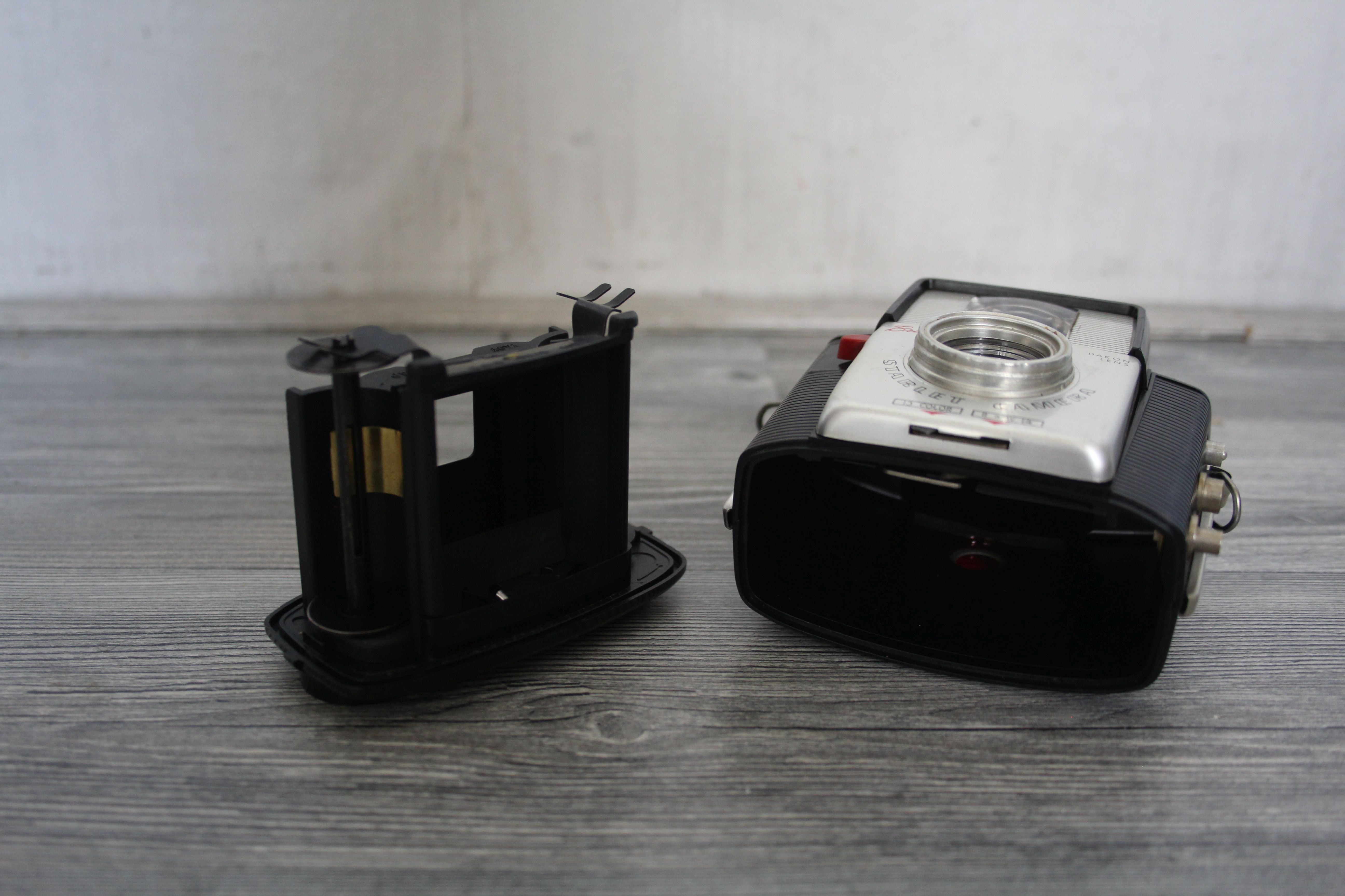Camera - Kodak Brownie Startlet