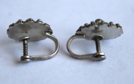 Zilver - Zeeuwse knop oorbellen