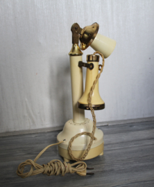 Vintage jaren '60 candlestick telefoon transistor radio