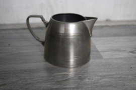 Tinnen melkkannetje, Art Deco