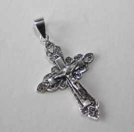 Zilveren filigrein crucifix met Corpus Christie