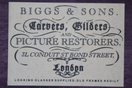 Albast plaquette met putty's / engeltjes in vitrine lijst, Biggs and sons Londen