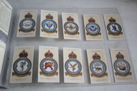 RAF badges, complete set (50 stuks) sigaretten kaarten