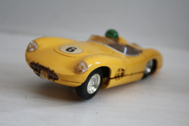 Vintage  SCALEXTRIC Aston Martin MM/C57 Gele No.6 Slot Race auto