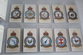 RAF badges, complete set (50 stuks) sigaretten kaarten