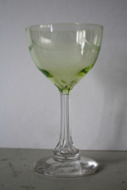 Anna groen likeurglas (Uranium glas)