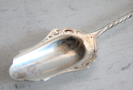 Zilveren suikerlepel - Nederlands antiek