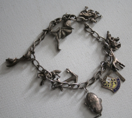 Vintage zilveren (0.925) bedelarmband met 11 bedels