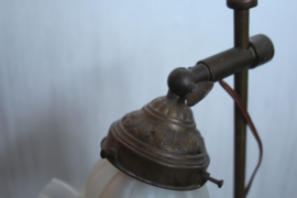 Art Nouveau tafellamp met glazen kapje
