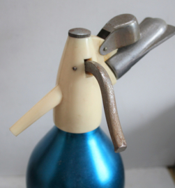 Vintage blauw glazen Soda spuitfles