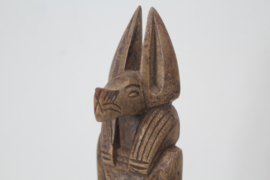 Spekstenen beeld van de Egyptische God Anubis - 1e helft 20e eeuw