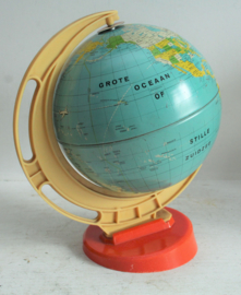 Blikken globe / wereldbol, Nederlands - ca 1950
