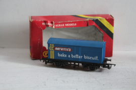 Wagon spoor 00/H0 - Hornby R.137 McVities Closed Van