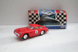 Vintage SCALEXTRIC Aston Martin DB4 MM/C68 Red No.5 Slot Race auto met zonnedak