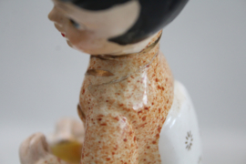 Japans vintage beeldje van dame met hond