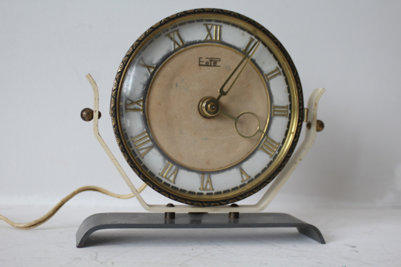 Vintage elektrisch schouw klokje - Eepe uurwerk | VERKOCHT | SpecialVintage
