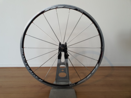 Bontrager 6000 velg voor racefiets