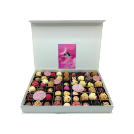 Handgemaakte Chocolade bonbons voor geboorte baby - heel Groot