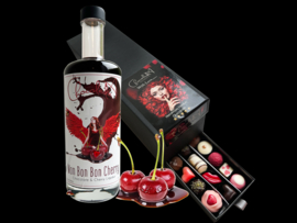 Love Drinks & Chocolate 'Mon Cherry': luxe ladebox met Mon Cherry Likeur & Pralines