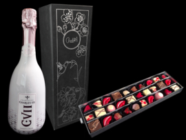 Luxe giftset: Charles VII Champagne Smooth Rosé Canard Duchene Smooth Rosé & Love Chocolade