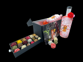 Relatiegeschenk: Luxe Ladebox met Unieke Chocoladna likeur naar keuze. Gepersonaliseerd met eigen design, ansichtkaart en tekst.
