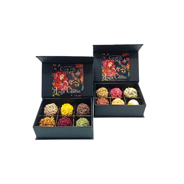 Handgemaakte Chocolade-Bonbons -Truffels twee kleine doosjes.