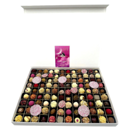 Geboorte boxen handgemaakte chocolade bonbons meisje of jongen cadeau in 6 maten - Vanaf