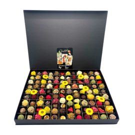 Handgemaakte prachtige bonbons Chocoladeboxen voor Moeder – met gratis bijzonder Poëzie album - Vanaf: