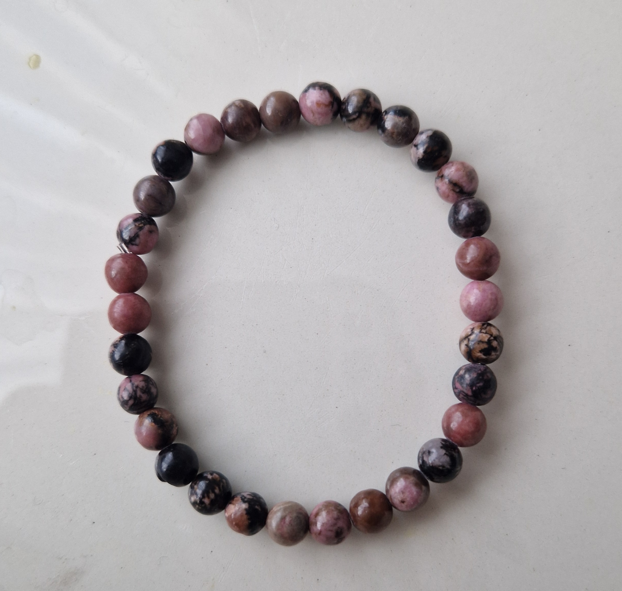 Rhodoniet 6 mm armband