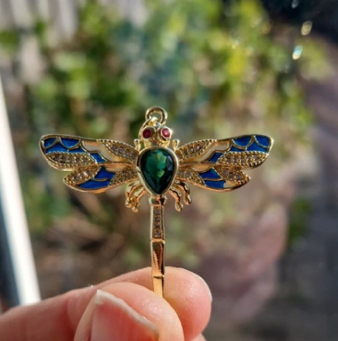 Libelke strass van brass hanger