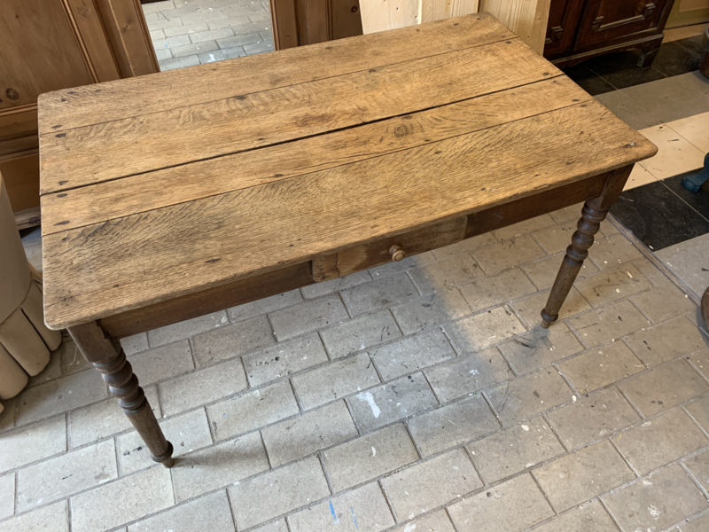 Tafel eettafel oud grenen Meubilair Pakhuis61