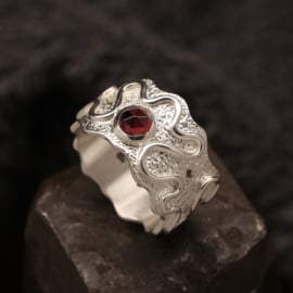 Zilveren ring. 01523