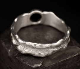 Zilveren ring    01704