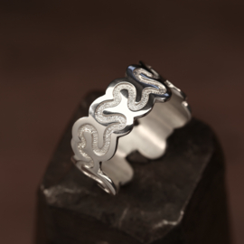 Zilveren ring    026041