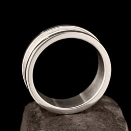 Zilveren ring   02308