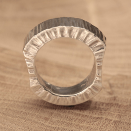 Zilveren ring 0025