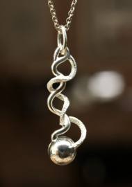 Zilveren hanger    026011