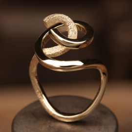 Gouden ring  0645