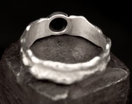 Zilveren ring    01704