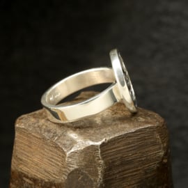 Zilveren ring 01550