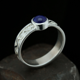 Zilveren ring met lapislazuli 01707