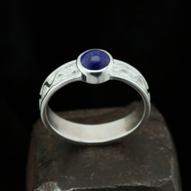 Zilveren ring met lapislazuli 01707