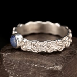 Zilveren ring met Lapislazuli 01703