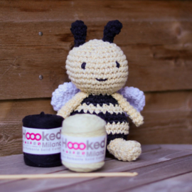 Bee HONEY  - Eco Barbante - Amigurumi (complete set inclusief haaknaald)