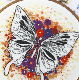 Butterfly (1) - Embroidery (Rode Vlinder)