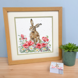 Borduurpakket Hannah Dale - Field of Flowers- Bothy Threads (XHD143)