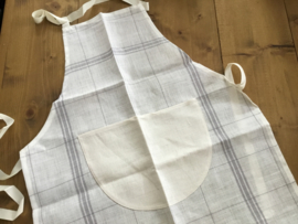 Keukenschort 100% linnen met opgestikte zak om te borduren.