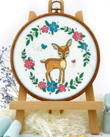 Fawn - Embroidery (Hertje)